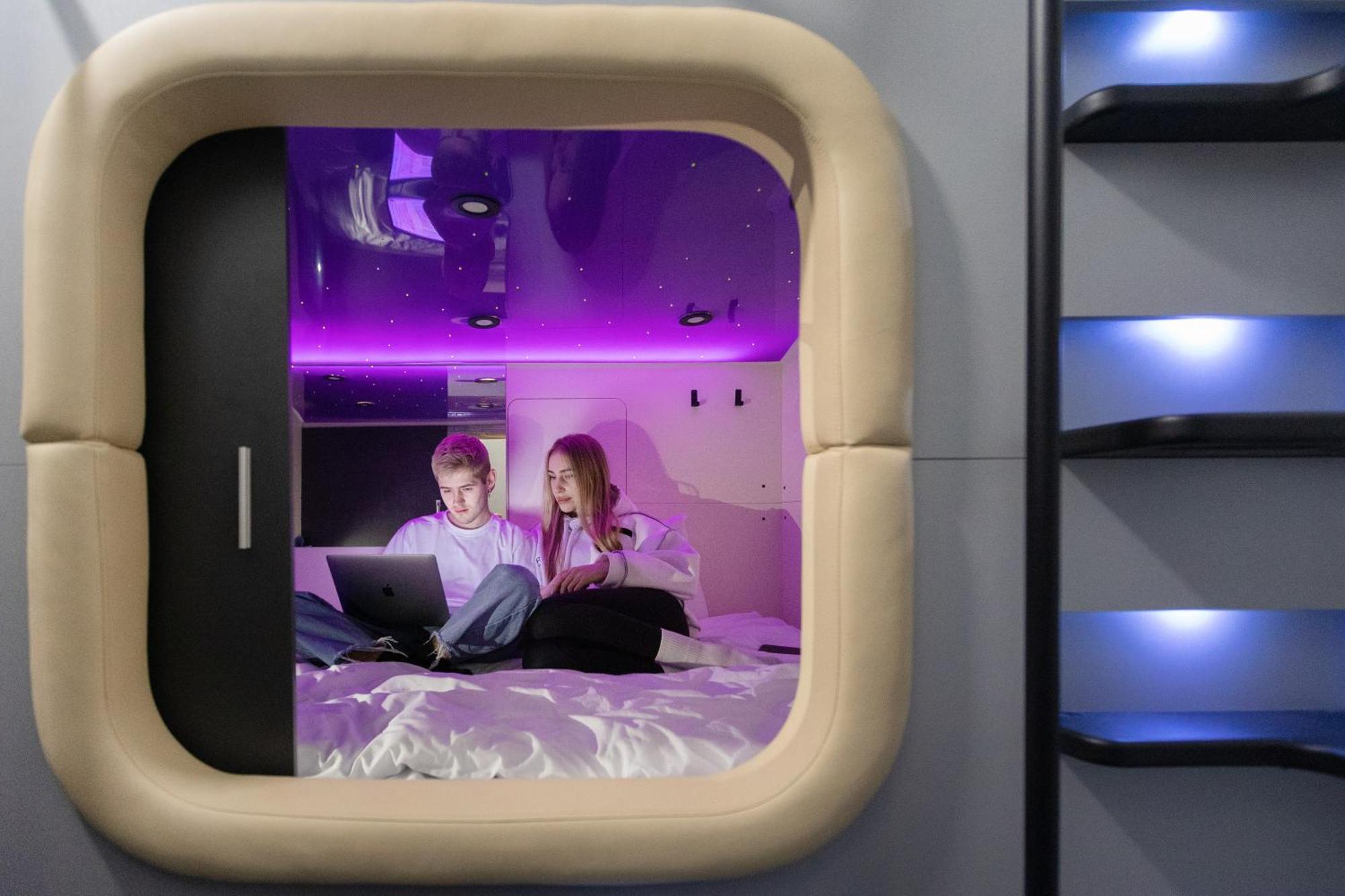 Capsule Hotel Constellation 91 Lviv Eksteriør billede