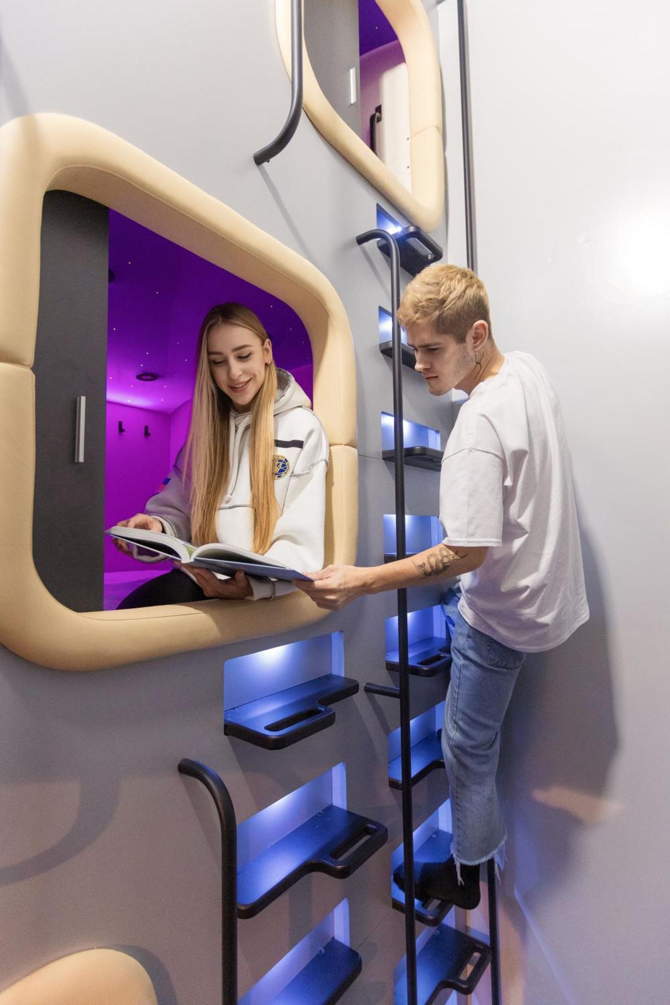 Capsule Hotel Constellation 91 Lviv Eksteriør billede